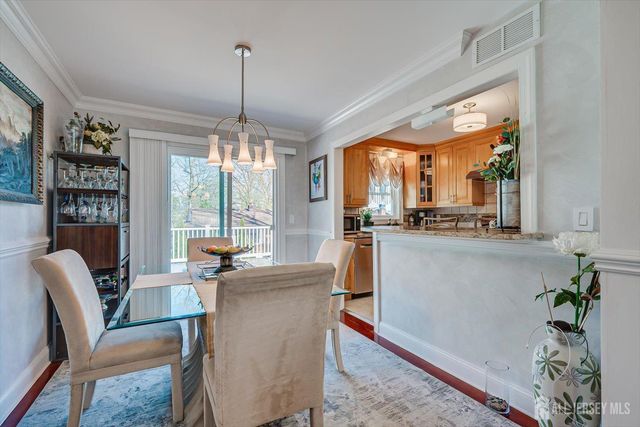 71 Crosby Avenue, Edison, NJ 08817
