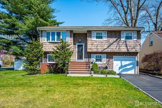 71 Crosby Avenue, Edison, NJ 08817
