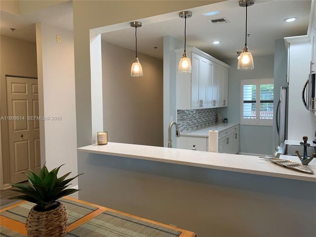 6082 SE Landing Way 10, Stuart, FL 34997