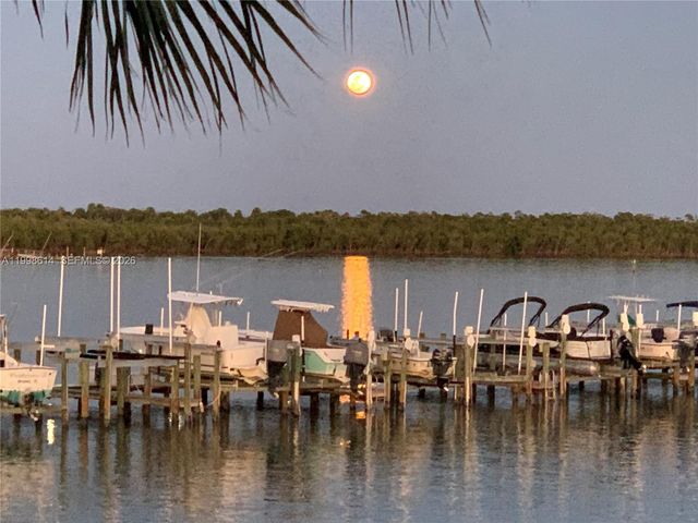 6082 SE Landing Way 10, Stuart, FL 34997
