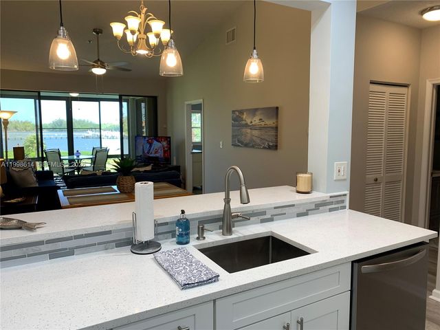6082 SE Landing Way 10, Stuart, FL 34997