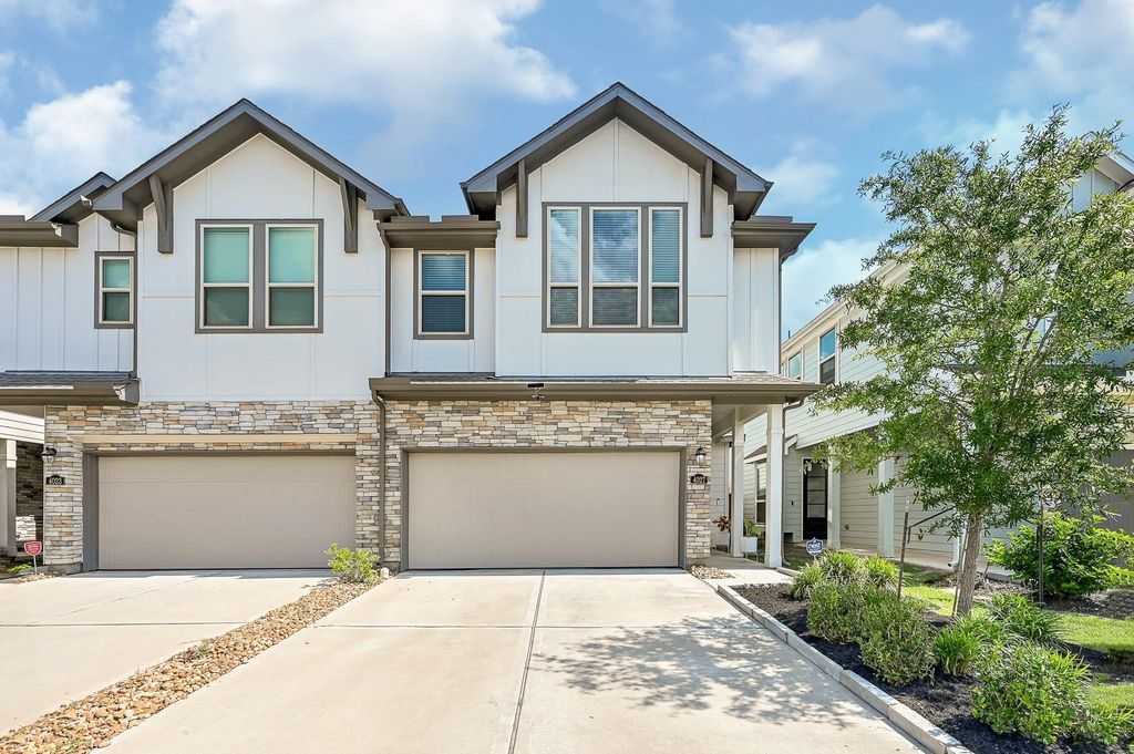 4027 Balboa Drive, Iowa Colony, TX 77583