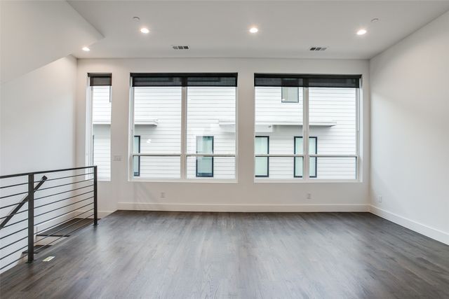 5708 Lindell Avenue 102, Dallas, TX 75206