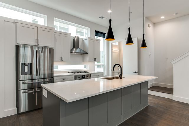 5708 Lindell Avenue 102, Dallas, TX 75206