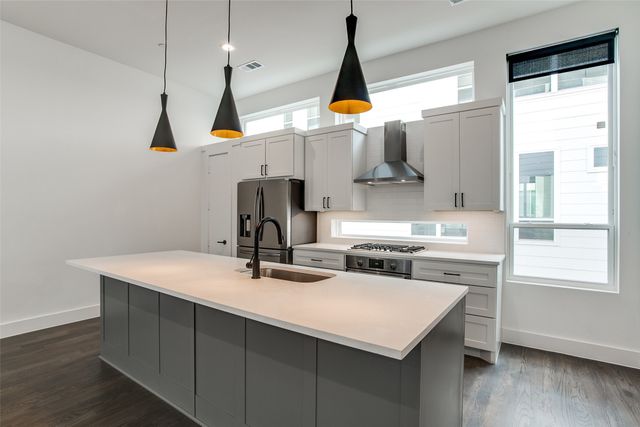 5708 Lindell Avenue 102, Dallas, TX 75206