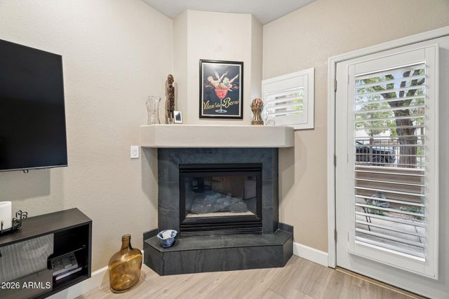 7021 E EARLL Drive 101, Scottsdale, AZ 85251