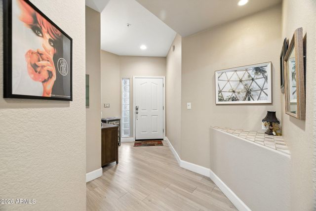 7021 E EARLL Drive 101, Scottsdale, AZ 85251