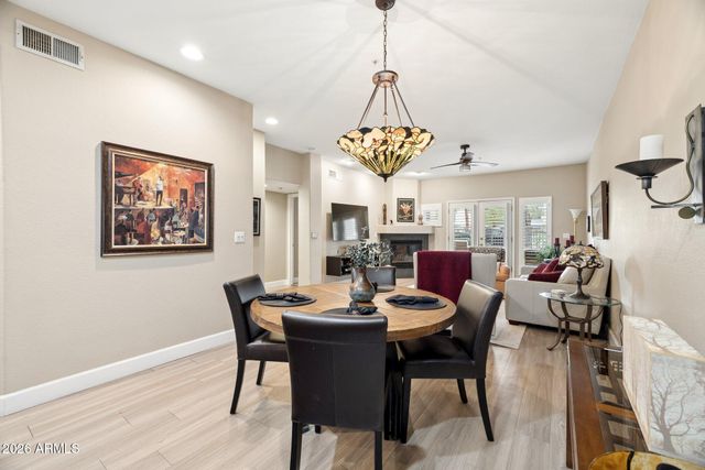 7021 E EARLL Drive 101, Scottsdale, AZ 85251
