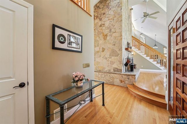 30 Ironia Mendham Road, Chester Township, NJ 07930