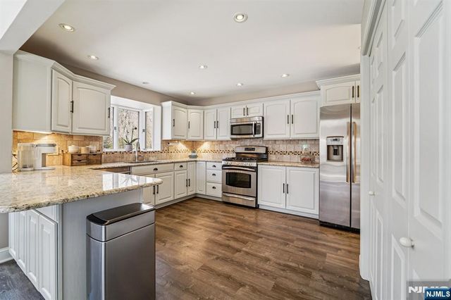 30 Ironia Mendham Road, Chester Township, NJ 07930