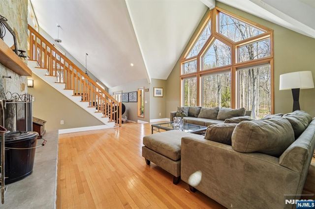 30 Ironia Mendham Road, Chester Township, NJ 07930