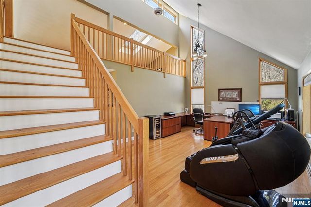 30 Ironia Mendham Road, Chester Township, NJ 07930