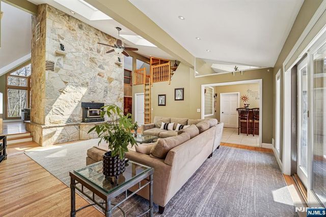 30 Ironia Mendham Road, Chester Township, NJ 07930