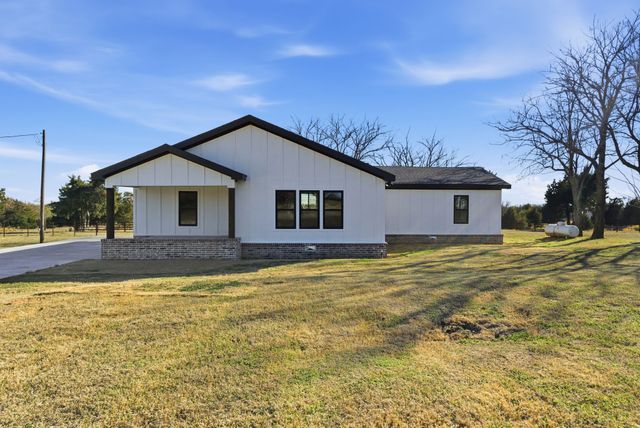 1778 County Road 217, Collinsville, TX 76233