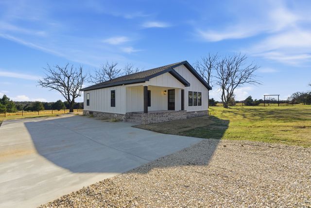 1778 County Road 217, Collinsville, TX 76233