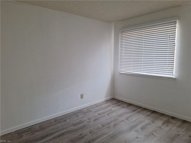 12851 Daybreak CIR, Newport News, VA 23602