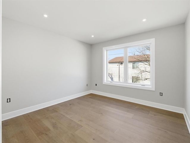 138A WEIGANDS LANE, Secaucus, NJ 07094
