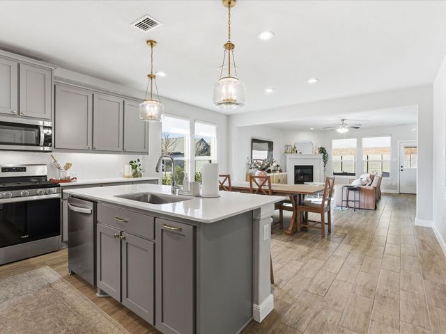 2012 13th Street, Argyle, TX 76226