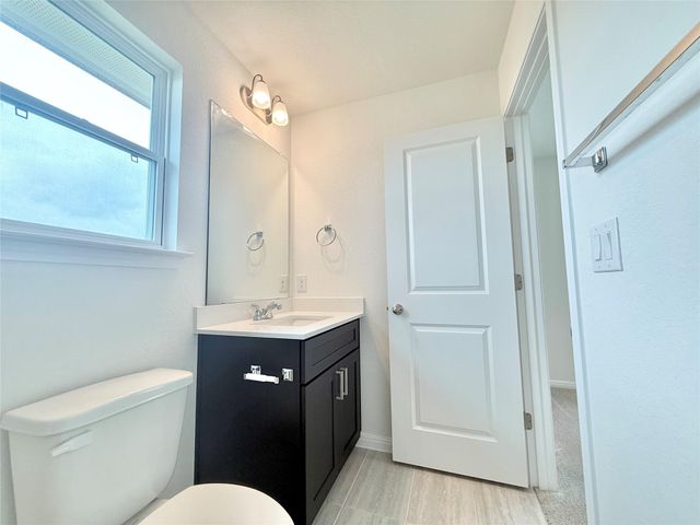 389 Young ST, Buda, TX 78610