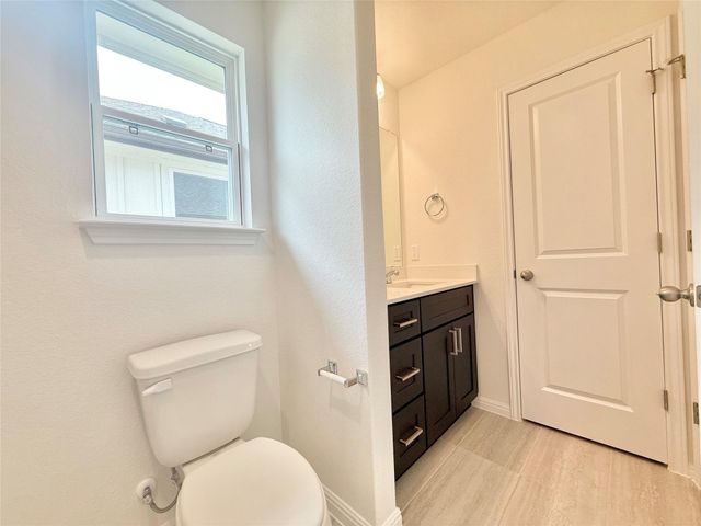 389 Young ST, Buda, TX 78610