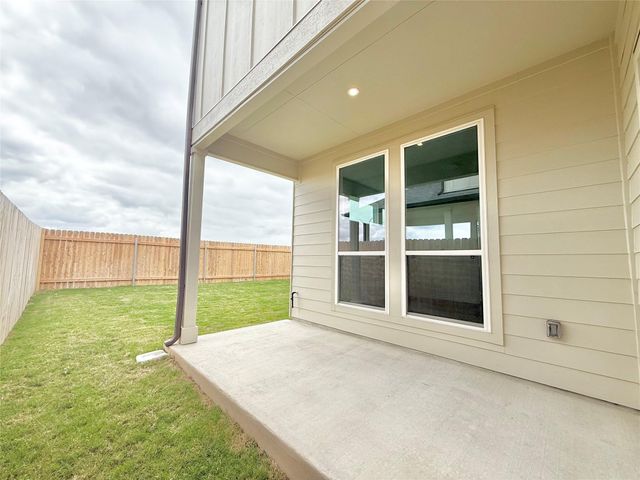 389 Young ST, Buda, TX 78610