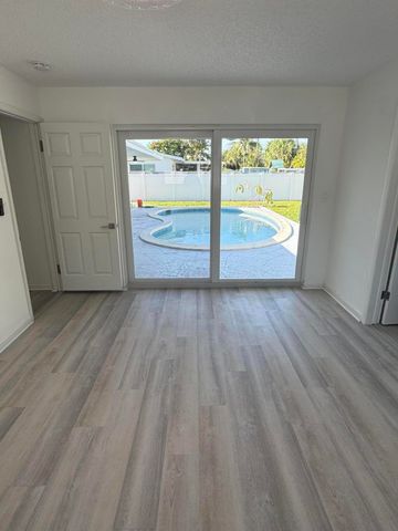 28 SW 9th Avenue, Boca Raton, FL 33486