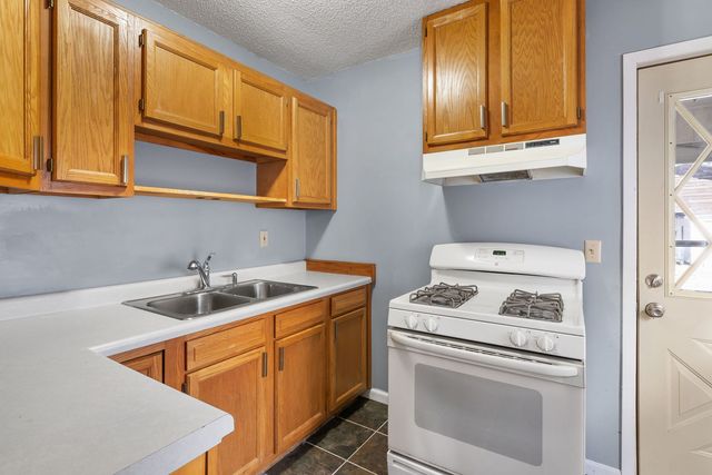 2929 14th Avenue, Rock Island, IL 61201