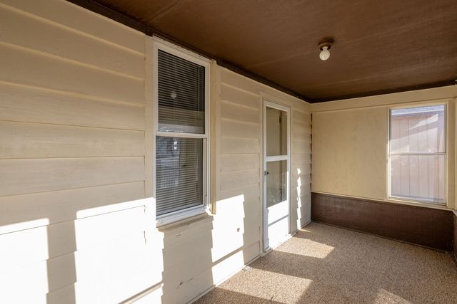 2929 14th Avenue, Rock Island, IL 61201