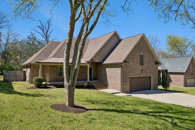 120 Rice Rd, Hendersonville, TN 37075