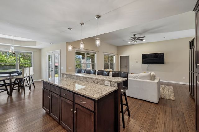 120 Rice Rd, Hendersonville, TN 37075