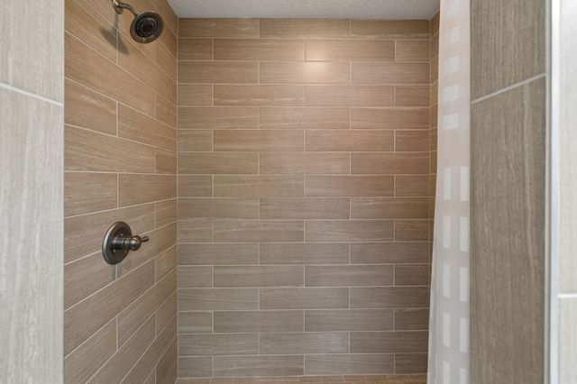 120 Rice Rd, Hendersonville, TN 37075