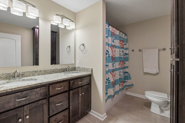 120 Rice Rd, Hendersonville, TN 37075