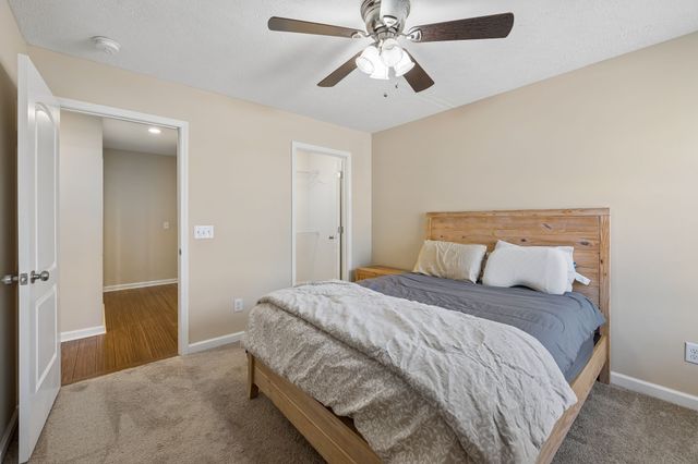 120 Rice Rd, Hendersonville, TN 37075