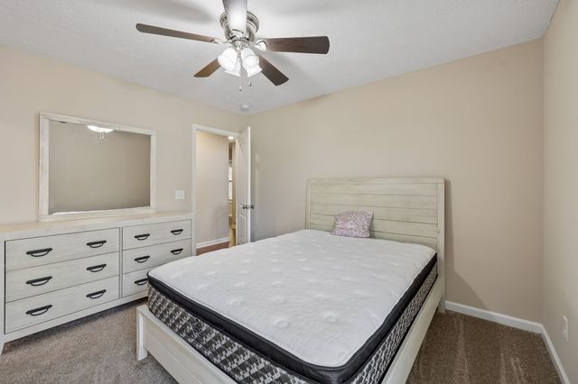 120 Rice Rd, Hendersonville, TN 37075