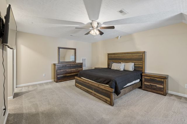 120 Rice Rd, Hendersonville, TN 37075