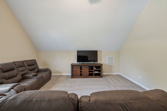 120 Rice Rd, Hendersonville, TN 37075