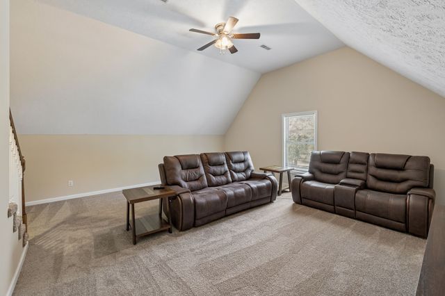 120 Rice Rd, Hendersonville, TN 37075