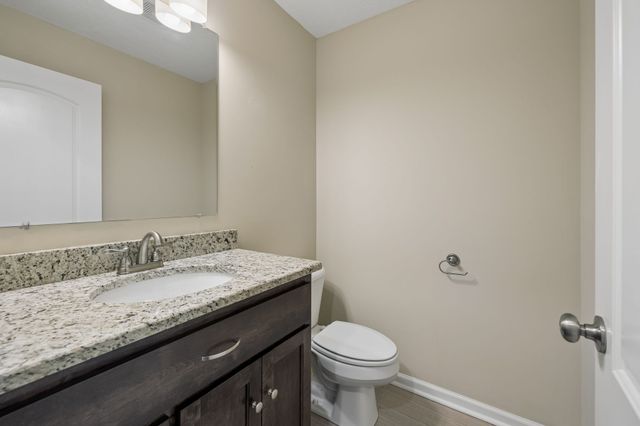 120 Rice Rd, Hendersonville, TN 37075