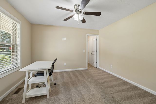 120 Rice Rd, Hendersonville, TN 37075