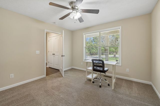 120 Rice Rd, Hendersonville, TN 37075