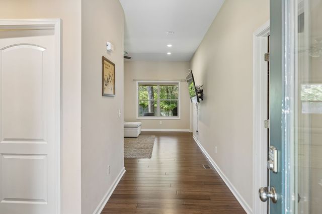 120 Rice Rd, Hendersonville, TN 37075