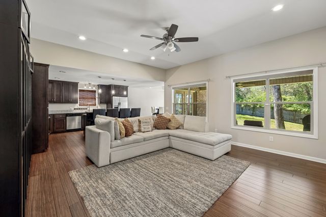 120 Rice Rd, Hendersonville, TN 37075