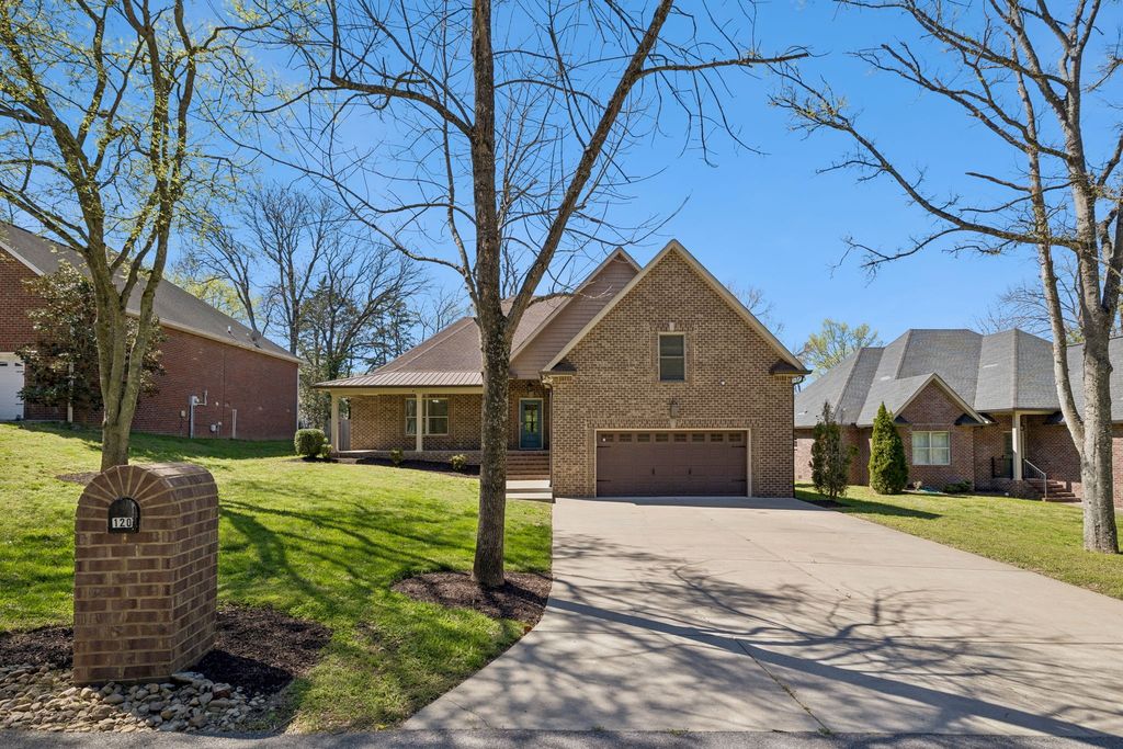 120 Rice Rd, Hendersonville, TN 37075