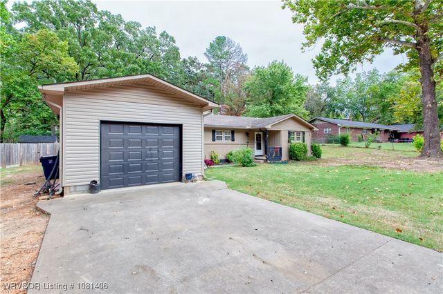 1326 N 56th Terrace, Fort Smith, AR 72904