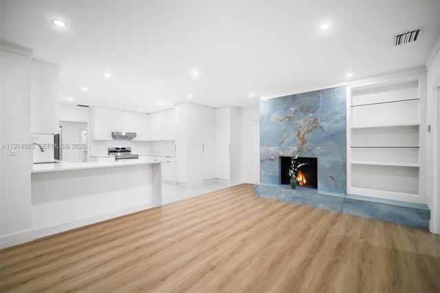 8265 SW 145th St, Palmetto Bay, FL 33158