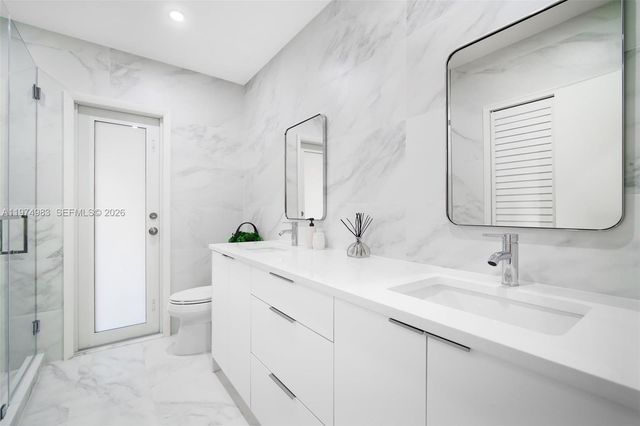 8265 SW 145th St, Palmetto Bay, FL 33158