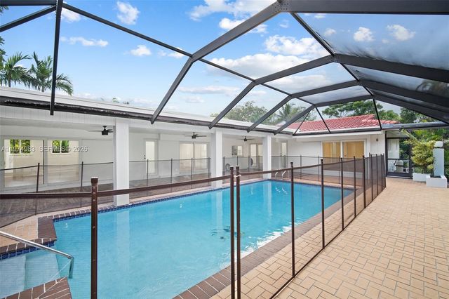 8265 SW 145th St, Palmetto Bay, FL 33158