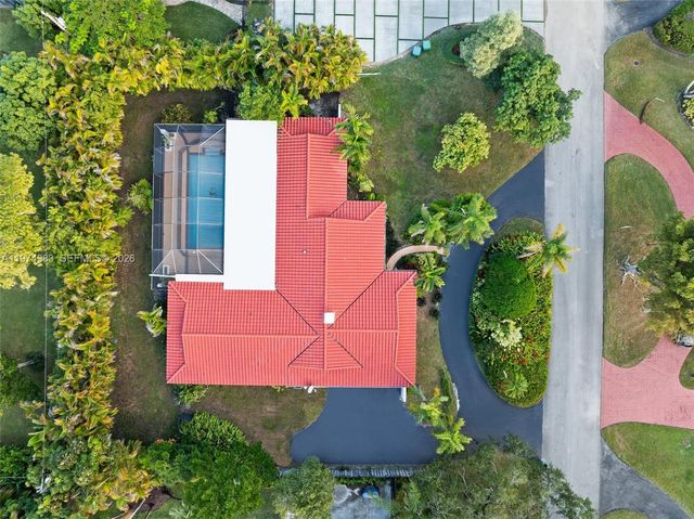 8265 SW 145th St, Palmetto Bay, FL 33158