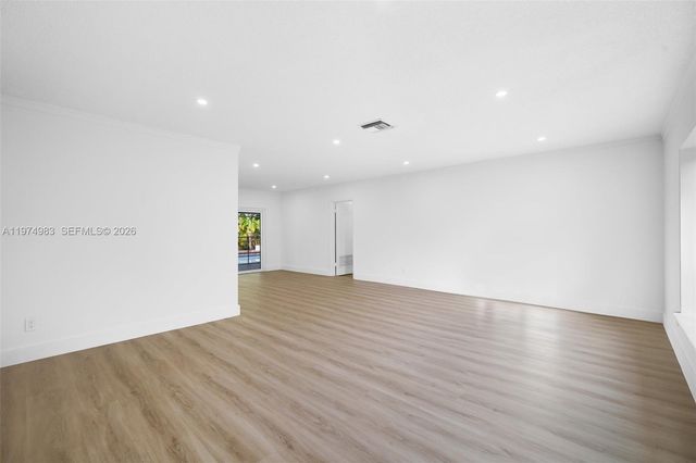 8265 SW 145th St, Palmetto Bay, FL 33158