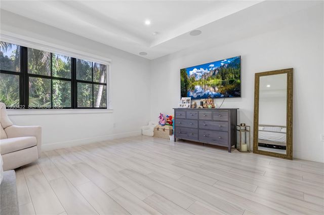 2775 SW 101st Ct, Miami, FL 33165